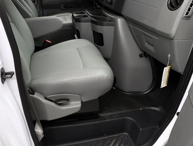 New 2026 Ford E-350 Cutaway - photo 23