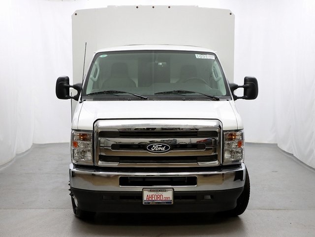 New 2026 Ford E-350 Cutaway - photo 4