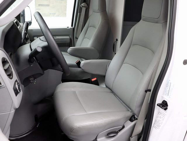 New 2026 Ford E-350 Cutaway - photo 8