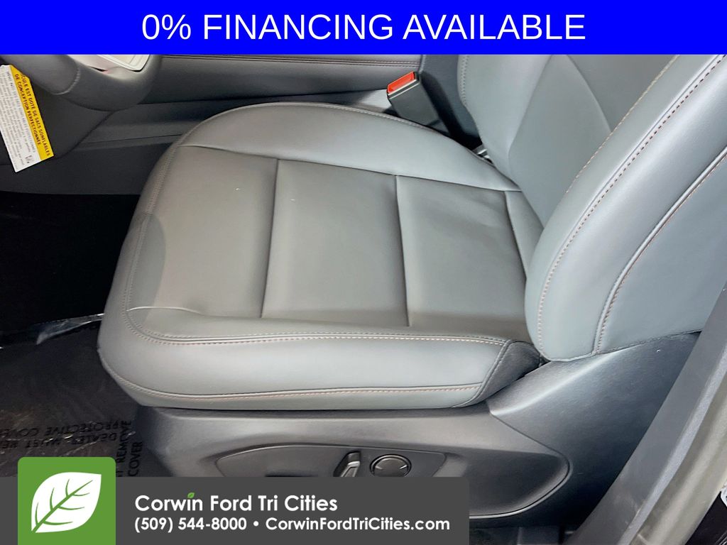 New 2026 Ford Explorer - photo 1