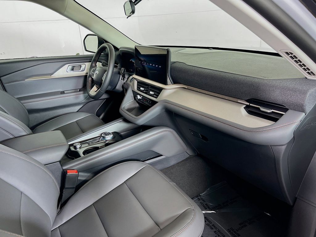 New 2026 Ford Explorer ACTIV - photo 9
