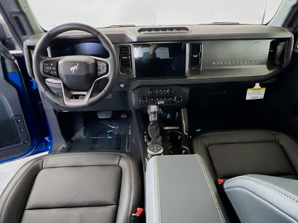 New 2025 Ford Bronco Badlands - photo 7