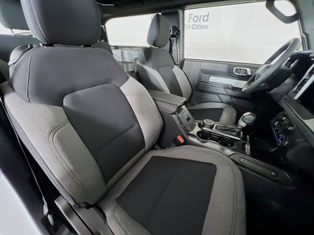 New 2026 Ford Bronco Base - photo 16