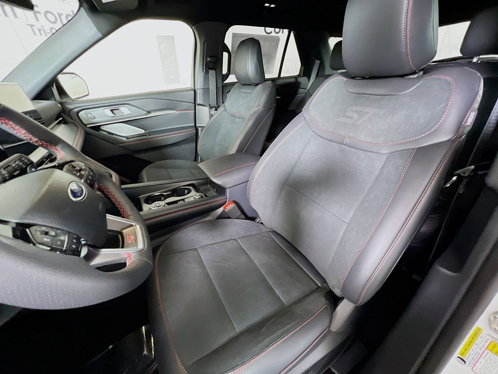 New 2026 Ford Explorer ST - photo 4