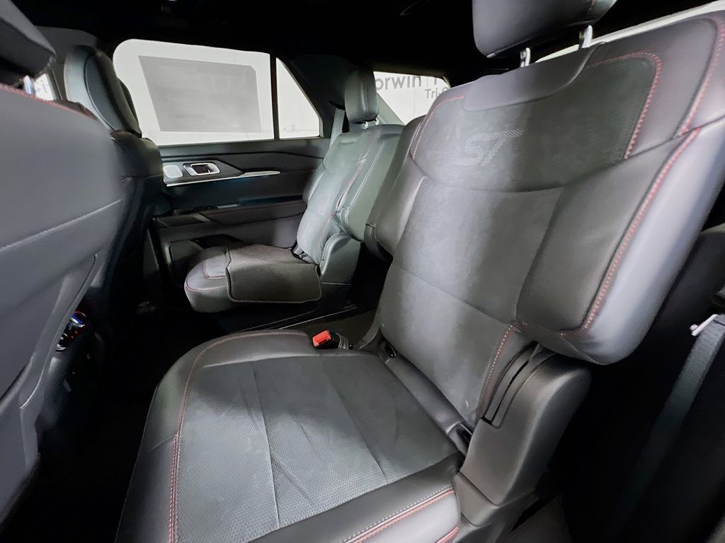 New 2026 Ford Explorer ST - photo 8