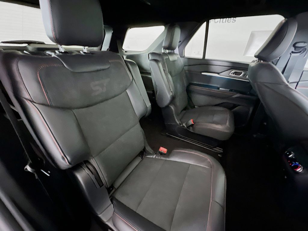 New 2026 Ford Explorer ST - photo 30