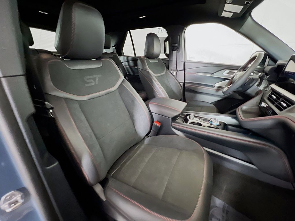 New 2026 Ford Explorer ST - photo 25