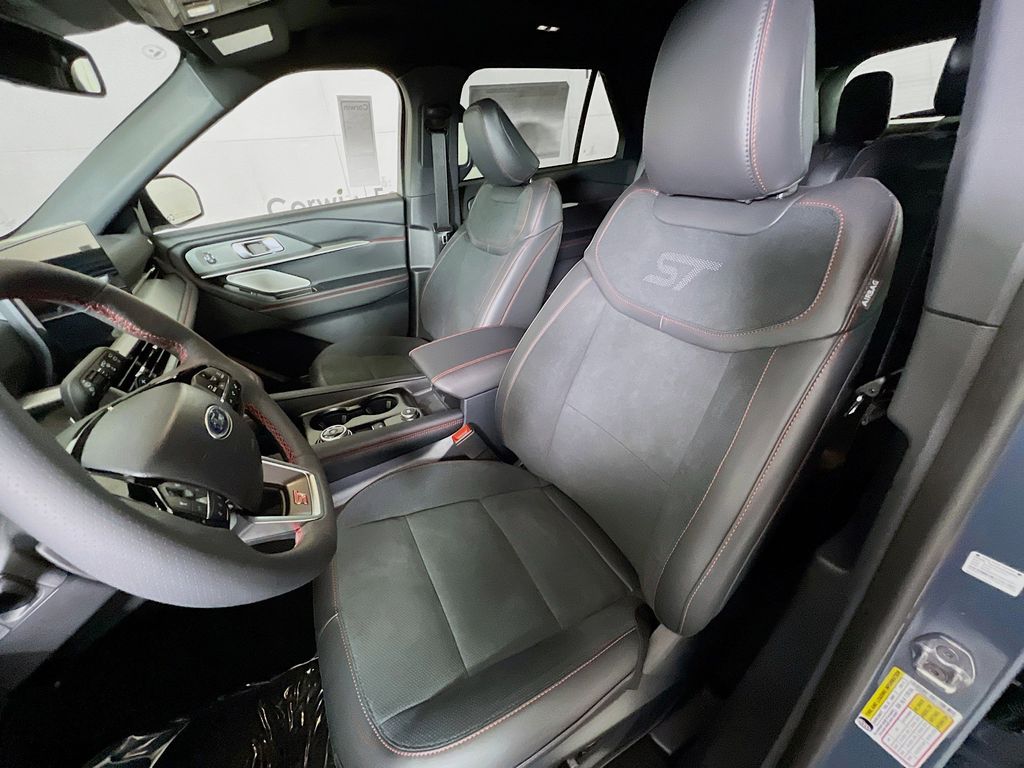 New 2026 Ford Explorer ST - photo 32