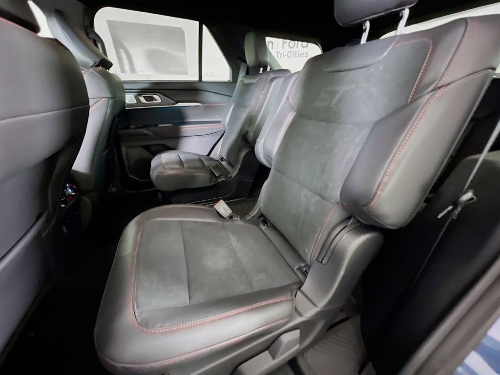 New 2026 Ford Explorer ST - photo 4