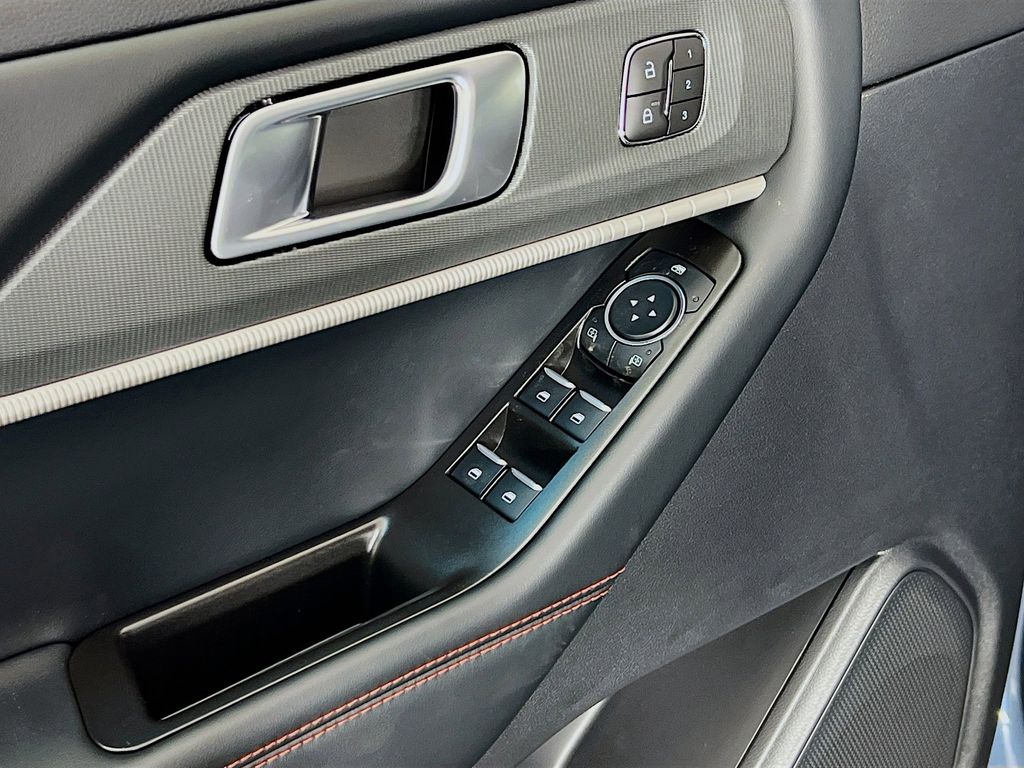 New 2026 Ford Explorer ST-Line - photo 24
