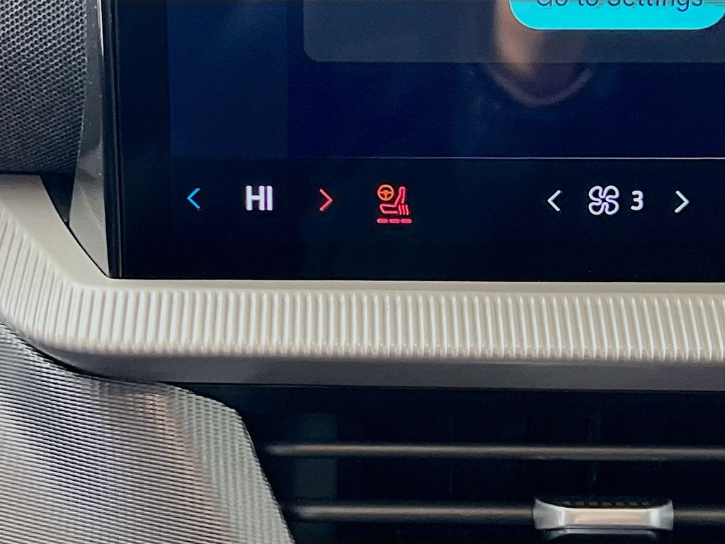 New 2026 Ford Explorer - photo 2