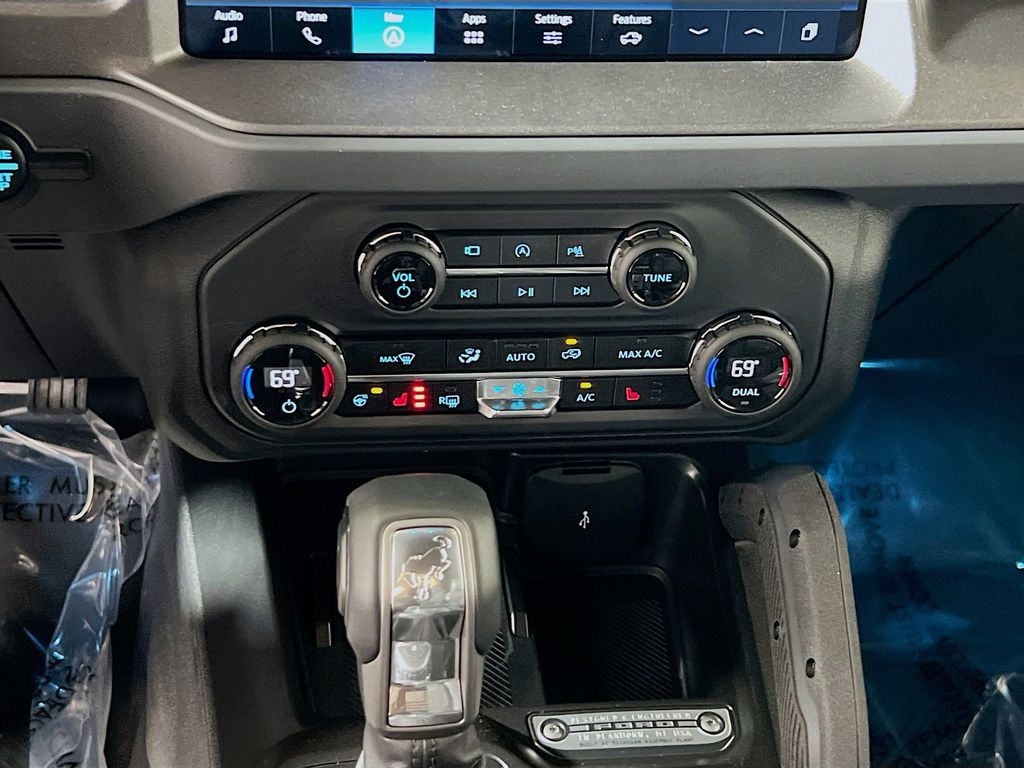 New 2025 Ford Bronco Badlands - photo 9