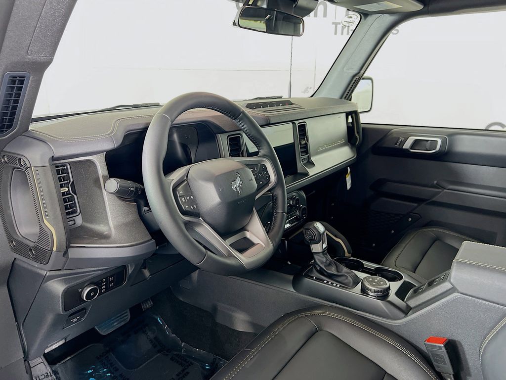 New 2025 Ford Bronco Badlands - photo 27