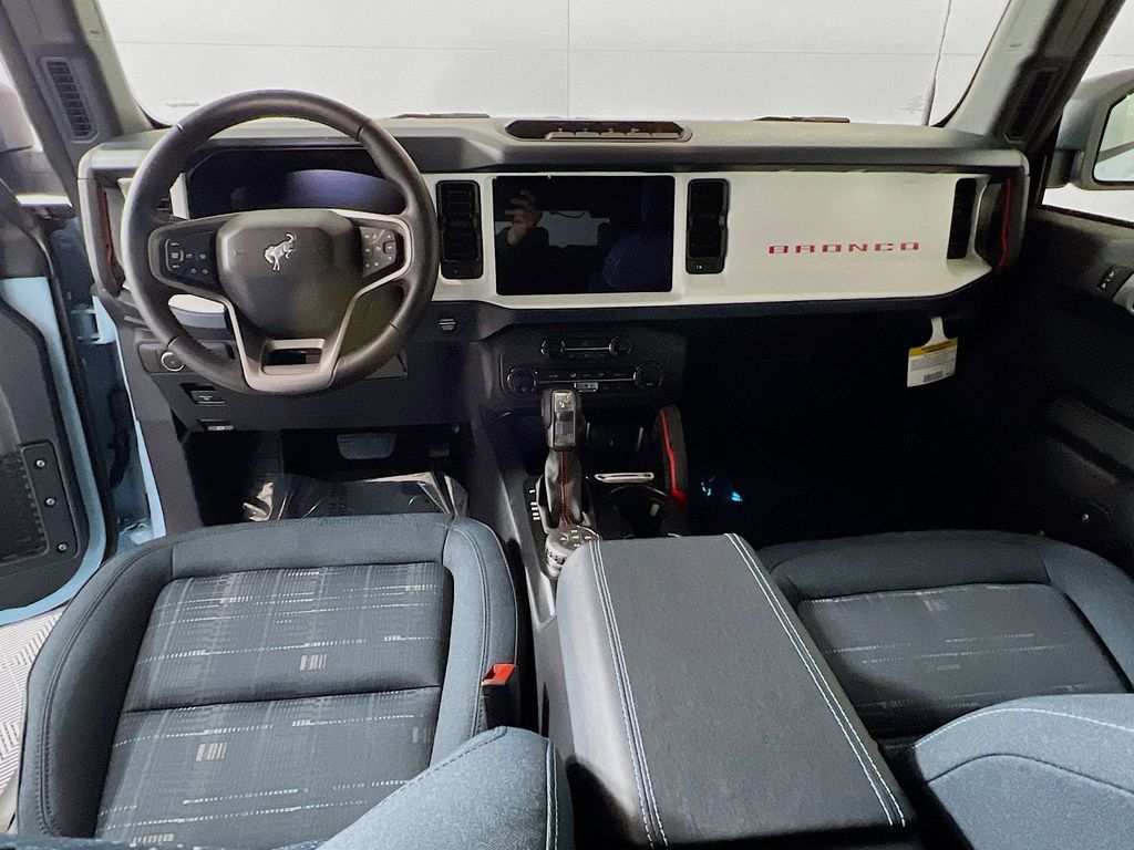 New 2025 Ford Bronco Heritage - photo 30