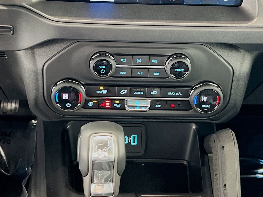 New 2025 Ford Bronco Badlands - photo 28