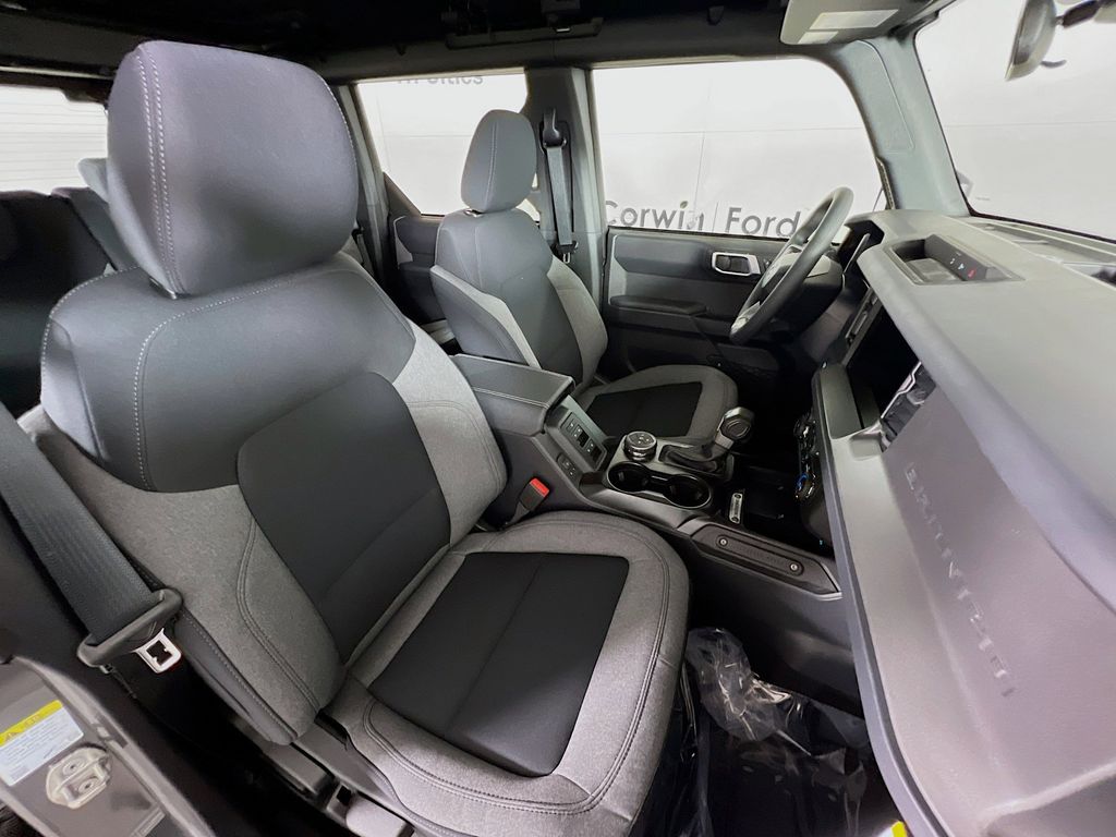 New 2025 Ford Bronco Base - photo 23