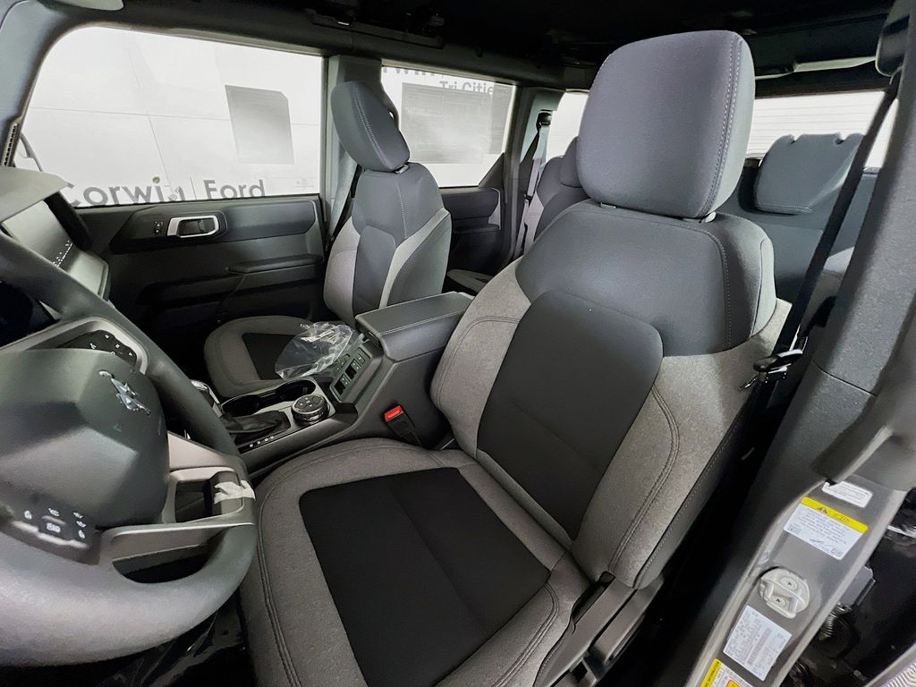 New 2025 Ford Bronco Base - photo 29