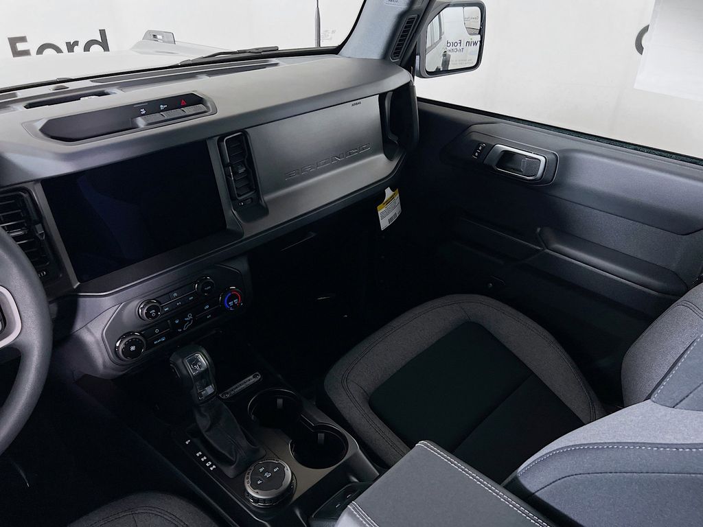New 2025 Ford Bronco Base - photo 31
