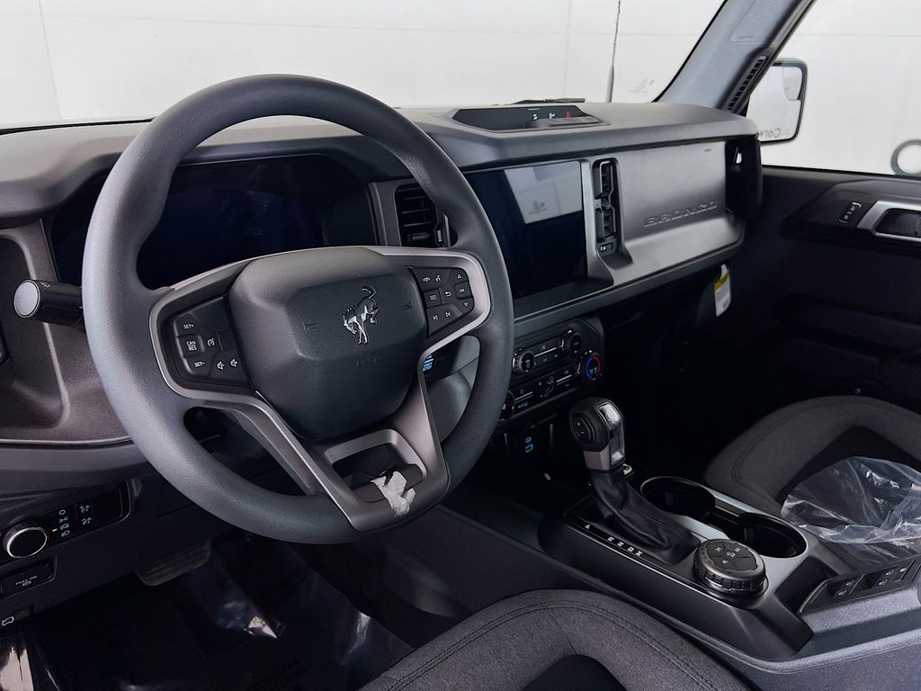 New 2025 Ford Bronco Base - photo 9