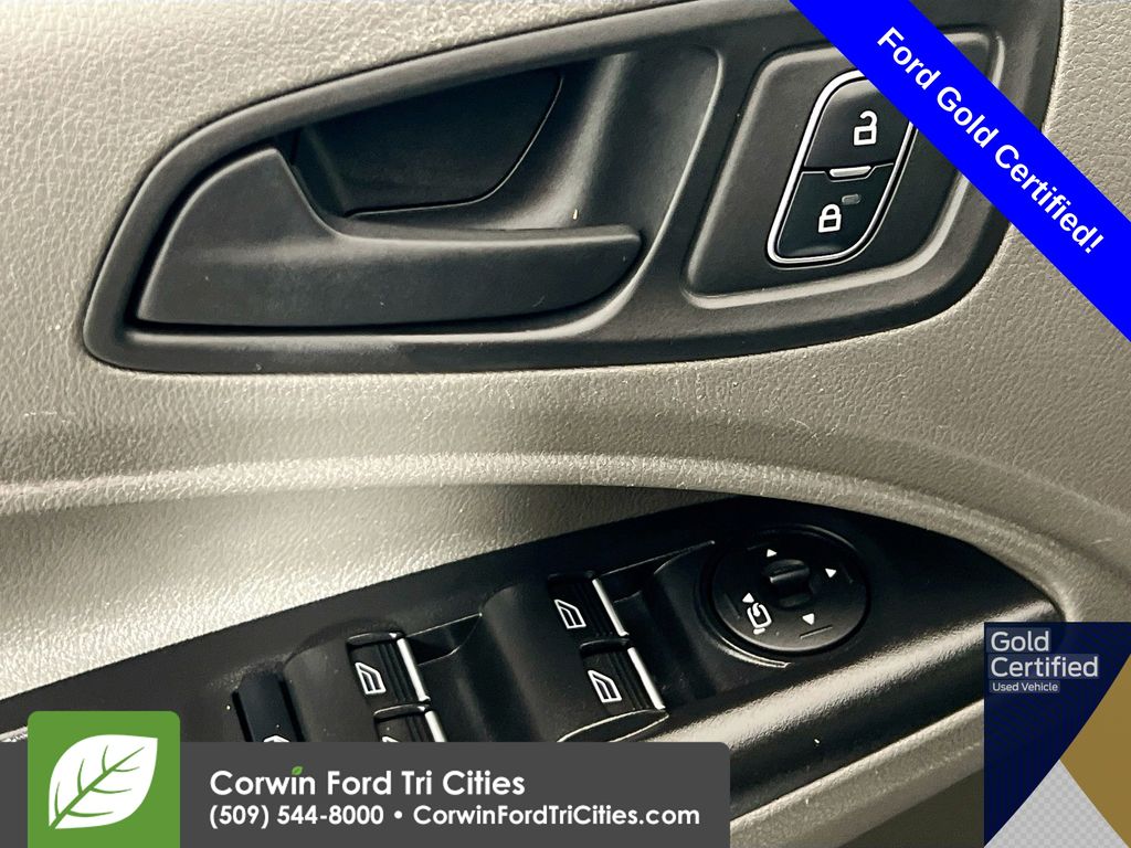 Used 2022 Ford Transit Connect - photo 2