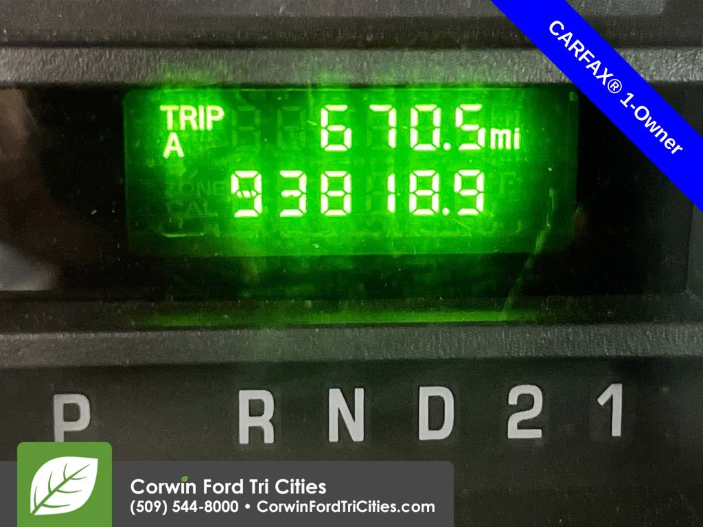 Used 2010 Ford E-250 Empty Cargo Van - photo 17