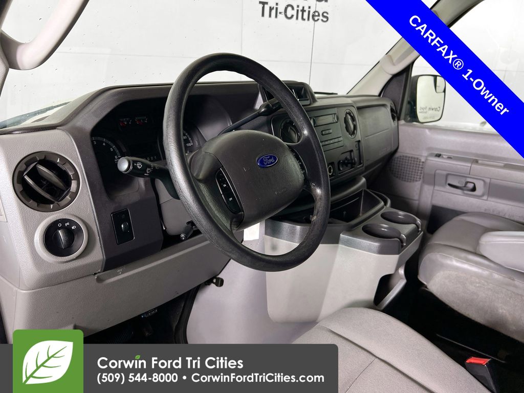 Used 2010 Ford E-250 Empty Cargo Van - photo 18