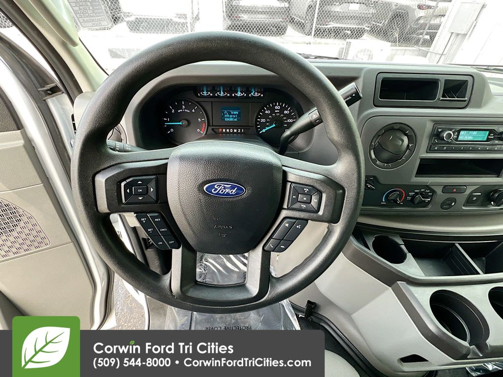Used 2024 Ford E-450 Cutaway - photo 19