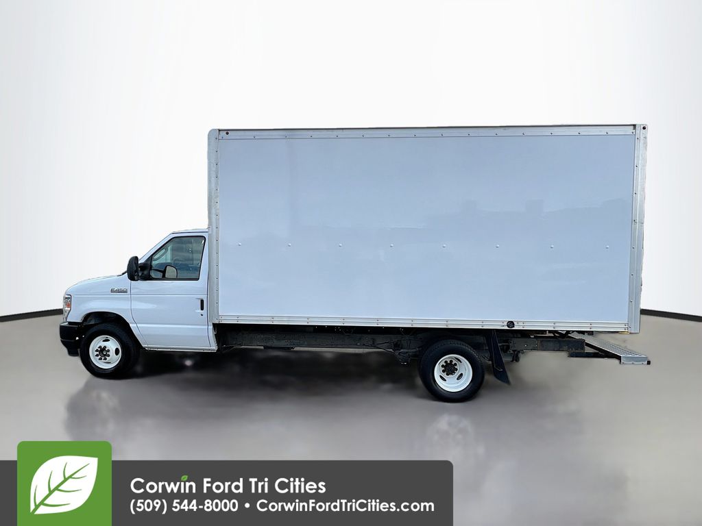 Used 2024 Ford E-450 Cutaway - photo 6