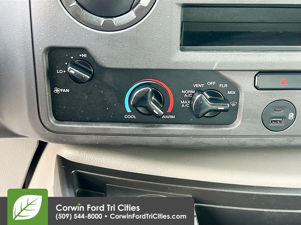Used 2024 Ford E-450 Cutaway - photo 8