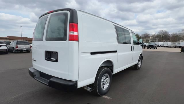 New 2026 Chevrolet Express 2500 Empty Cargo Van - photo 7