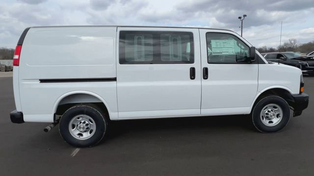 New 2026 Chevrolet Express 2500 Empty Cargo Van - photo 8