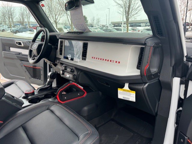 New 2025 Ford Bronco - photo 3