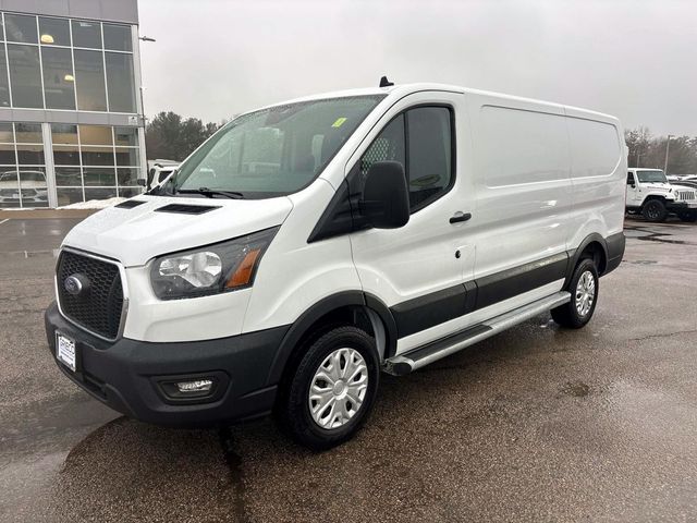 Used 2024 Ford Transit 250 - photo 2