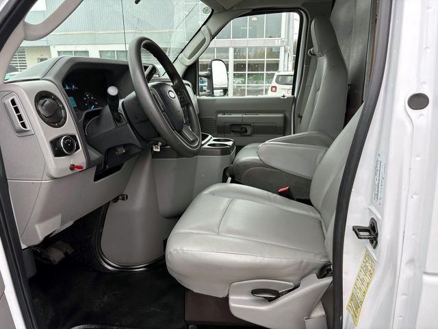 Used 2024 Ford E-350 Cutaway - photo 8