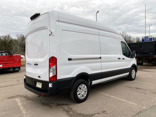 Used 2022 Ford E-Transit 350 - photo 2