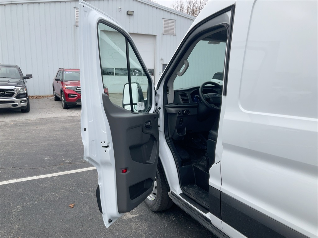 New 2026 Ford Transit 250 - photo 2