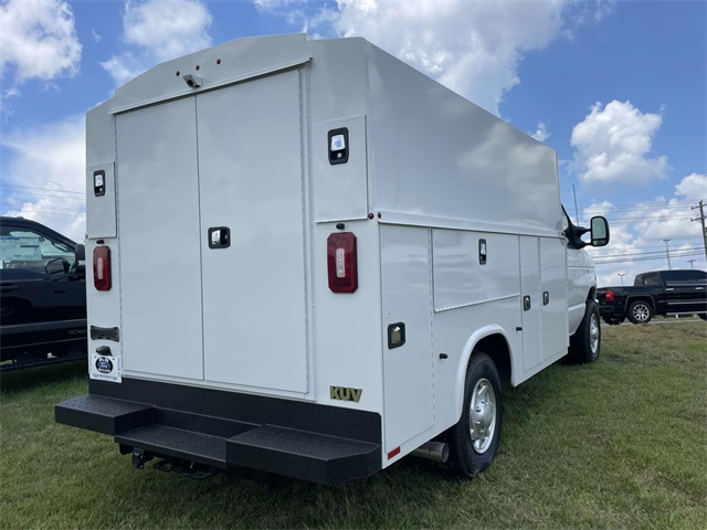 New 2026 Ford E-350 Cutaway - photo 8