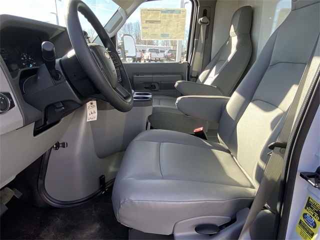New 2026 Ford E-350 Cutaway - photo 14