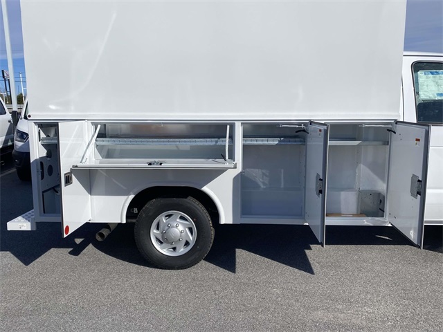 New 2026 Ford E-350 Cutaway - photo 8