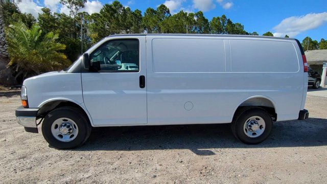 New 2025 Chevrolet Express 2500 Empty Cargo Van - photo 4