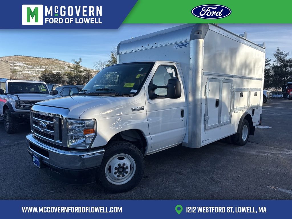 New 2024 Ford E-450 - photo 1