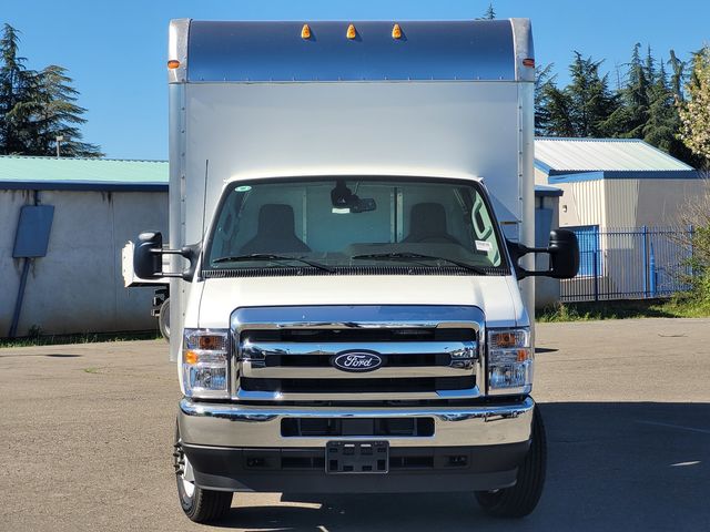 New 1996 Ford E-450 Cutaway - photo 3