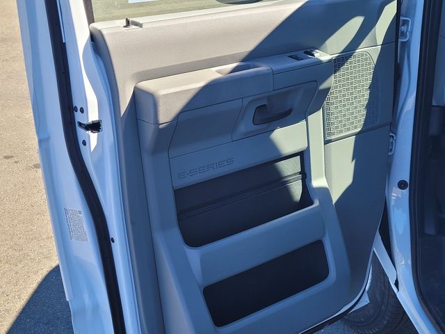 New 1996 Ford E-450 Cutaway - photo 7