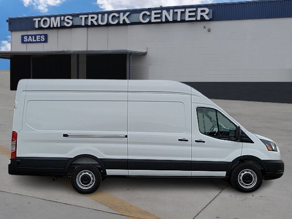 New 2026 Ford Transit 250 - photo 2