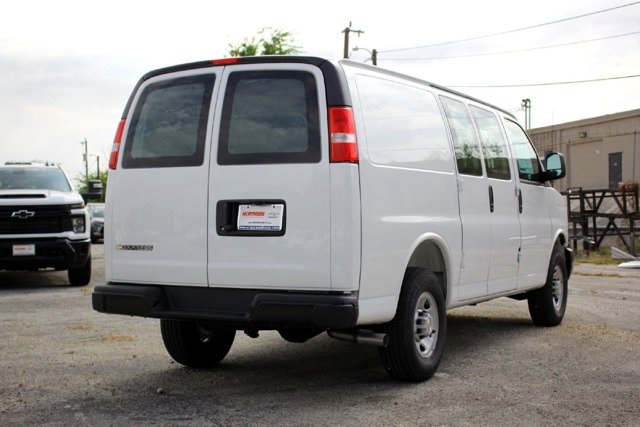 New 2025 Chevrolet Express 2500 Empty Cargo Van - photo 6