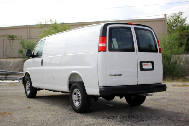 New 2025 Chevrolet Express 2500 Empty Cargo Van - photo 7