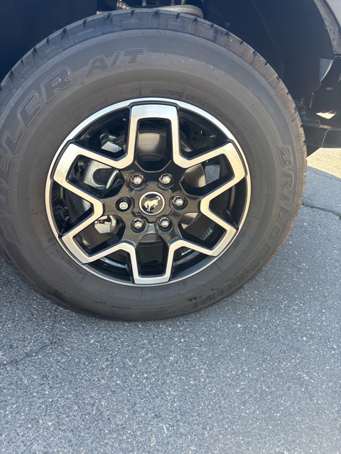 Used 2023 Ford Bronco Base 4x4 SUV - photo 5