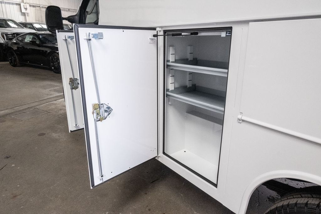 New 2026 Ford E-350 Cutaway - photo 21