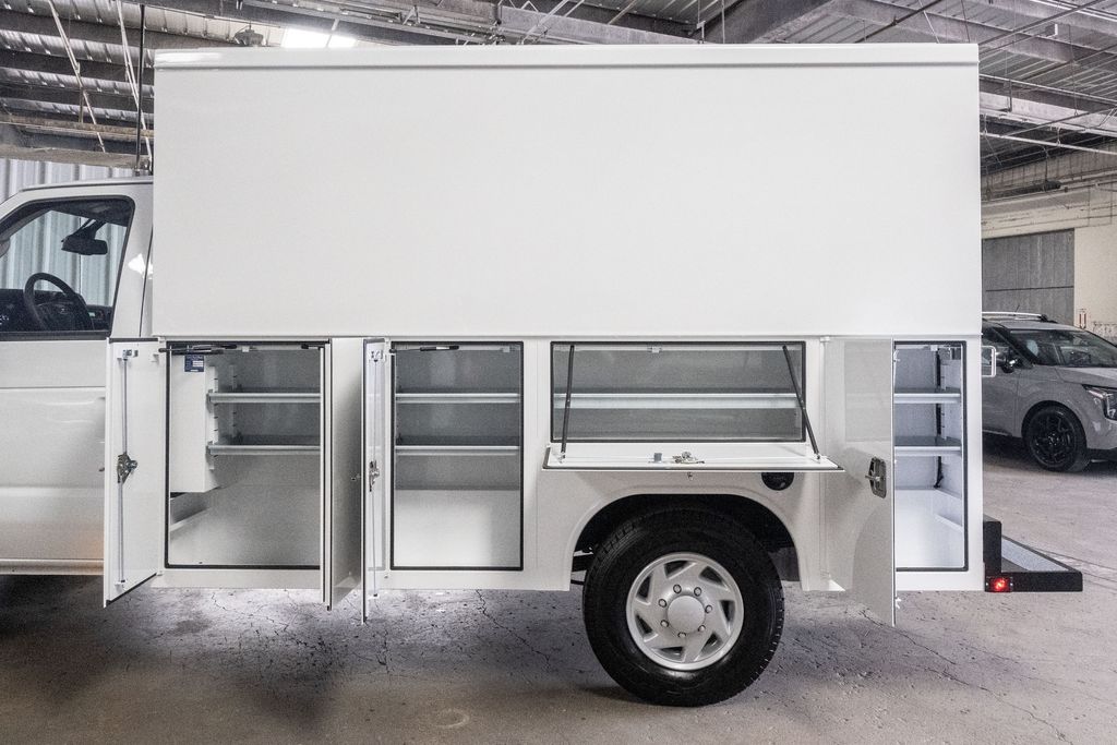 New 2026 Ford E-350 Cutaway - photo 24