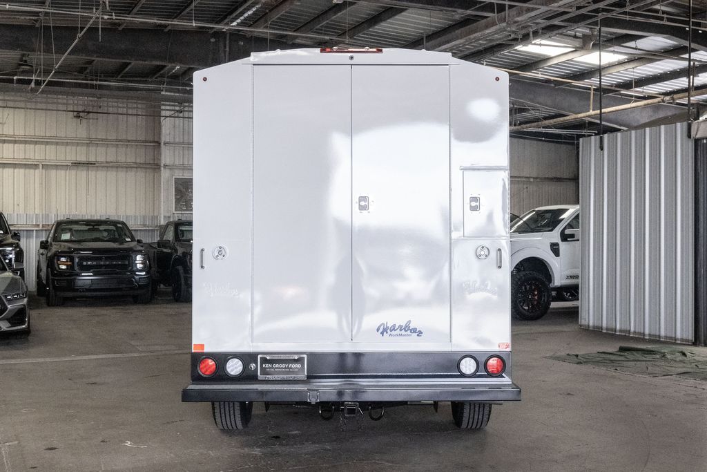 New 2026 Ford E-350 Cutaway - photo 6